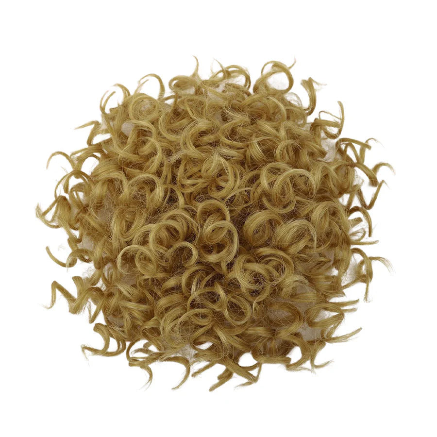 Свободен, къс, къдрав кок с ластик