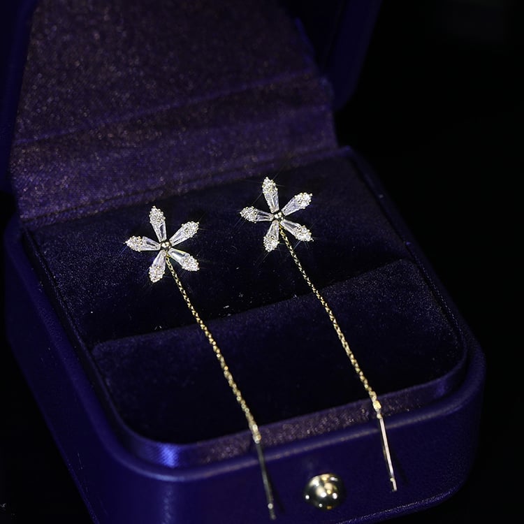 🎄Sijajni diamantni uhani s cvetjem🌸
